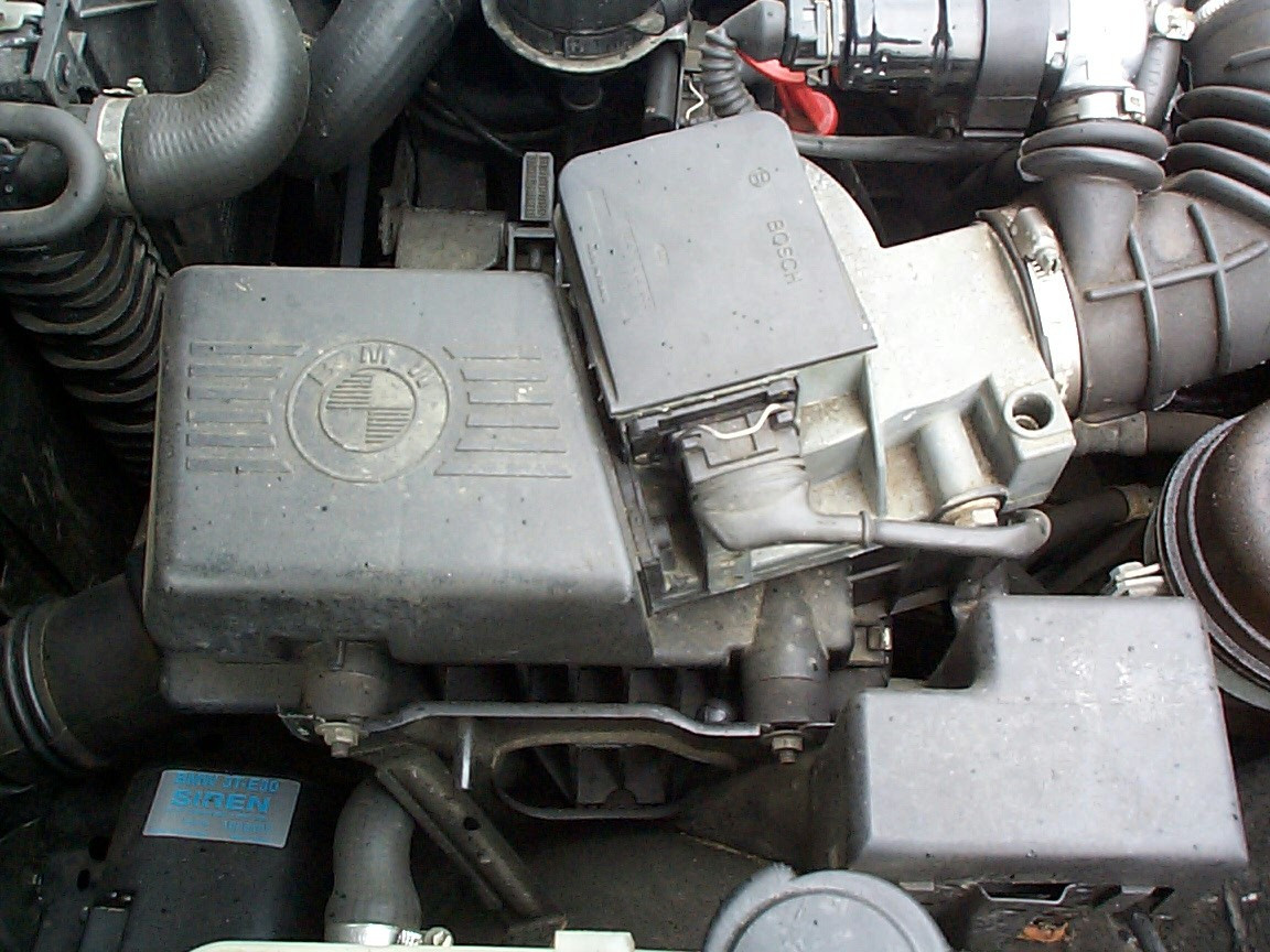Kit admission directe PIPERCROSS pour BMW E30 320i 09/82 - 06/91 - PC-PK013 - PK013 - 3661768593981