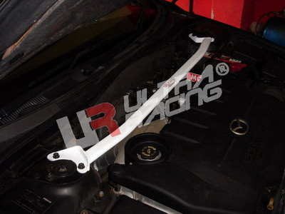 Bară de rigidizare între amortizoare superioară față cu 2 puncte de fixare ULTRA RACING pentru Mazda 6 GG / MPS 03-08 - U-211579 - UR-TW2-270 - 3661768651308