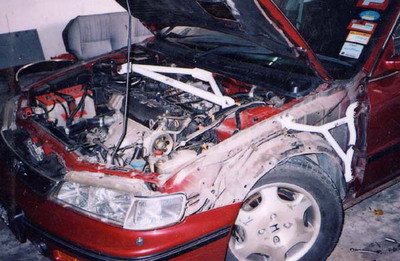 Barre anti-rapprochement supérieure Avant Honda Accord 94-97 2D  3 points - U-211651 - UR-TW3-673 - 3661768652008