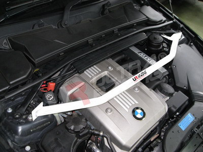 Bară de rigidizare între amortizoare superioară ULTRA RACING pentru BMW 3 E90 325 / E92 - U-216884 - UR-TW2-1026 - 3661768655764