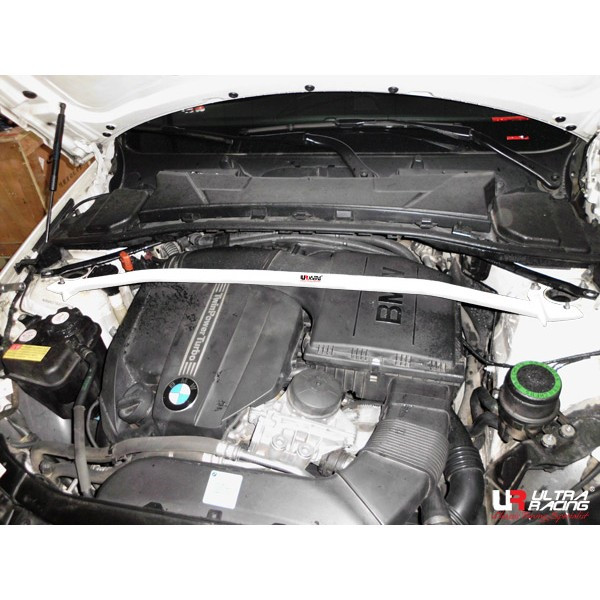 Bară de rigidizare între amortizoare superioară față cu 2 puncte de fixare ULTRA RACING BMW 3 E92 335i / E93 3.5 - U-220826 - UR-TW2-1796 - 3661768666166