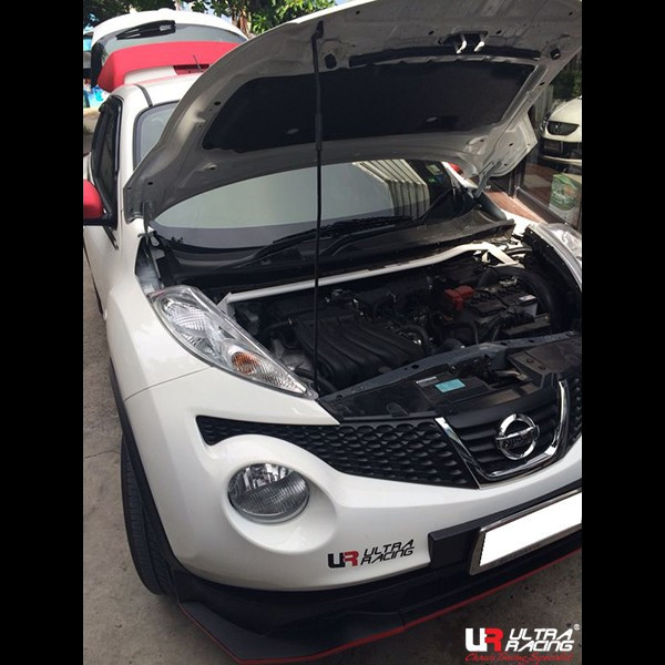 Bară de rigidizare între amortizoare superioară față cu 2 puncte de fixare ULTRA RACING pentru Nissan Juke 10+ - U-222953 - URUS-TW2-2335 - 3661768668504