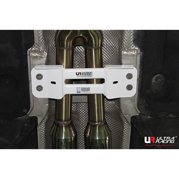 Centrale versteviging onder 2 pt BMW M3 E92 07-13 - U-229547 - URKR-ML2-2760 - 3661768670781