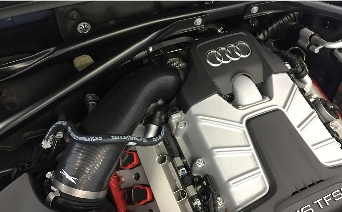 High-Flow 034 Motorsport silicon intake hose for Audi 3.0 TFSI Q5 / SQ5 - 034-112-6017 - 3666618286716
