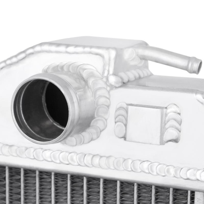 Aluminium Waterkoker Mishimoto BMW E30 M3 1987-1991 - MM-RAD-E30-82 - MMRAD-E30-82 - 3661768521762