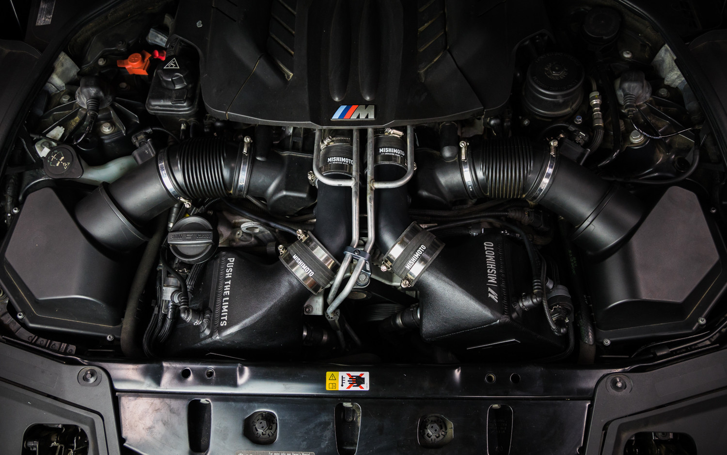 Laadpijp Mishimoto BMW M5/M6 F1X (2012-2018) - MIM-ICP-F10-12M.N - MMICP-F10-12MWBK
