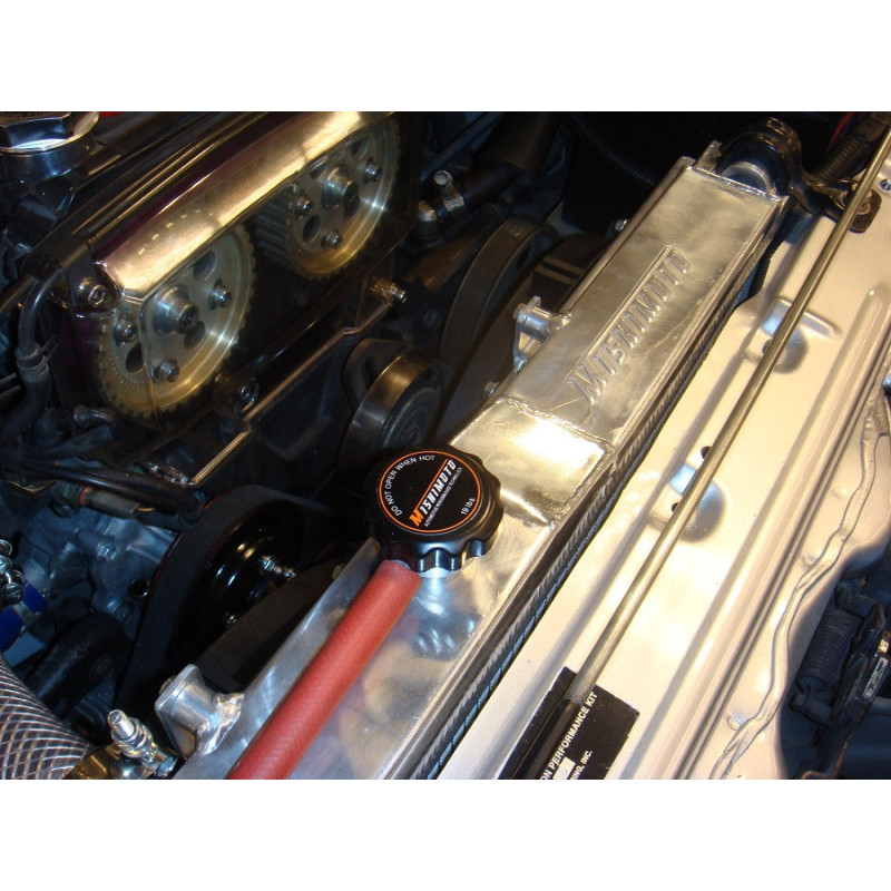 Alu waterradiator MISHIMOTO Toyota Corolla AE86 (1983-1987) - MIM-RAD-AE86-83 - MMRAD-AE86-83 - 3666618727400