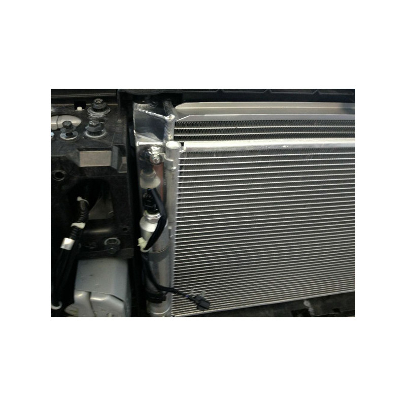 Alu waterkoeler MISHIMOTO Nissan 370Z (2009-2020) - MIM-RAD-370Z-09 - MMRAD-370Z-09 - 3666618727424