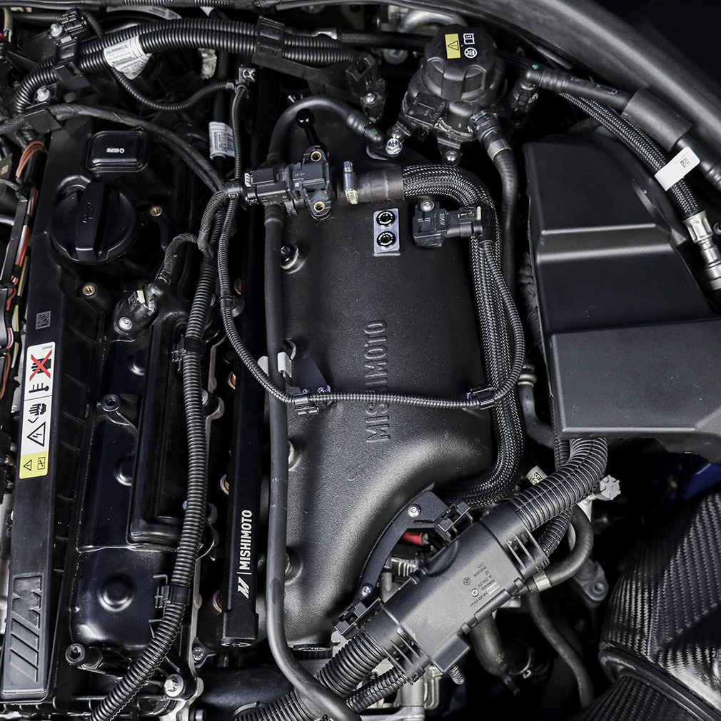 Spruitstuk met laadkoeler Mishimoto BMW M3/M4/M2 G8X (2021-2026) - MIM-INT-G80-21.N - MMINT-G80-21BK