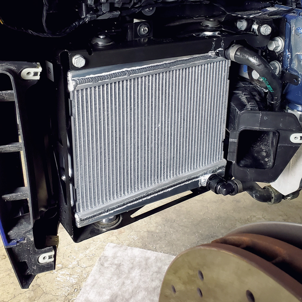 Radiateurs d'eau auxiliaires MISHIMOTO BMW M3/M4 G8X (2021-2026) - MIM-RAD-G80-21A - MMRAD-G80-21A - 3666618727165