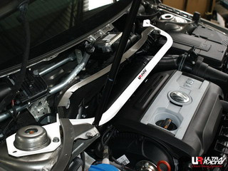 Barra anti-avvicinamento superiore anteriore ULTRA RACING VW Passat CC TSI / Golf R36 AWD 05-10 - U-217541-X - UR-TW2-1252 - 3666618704265