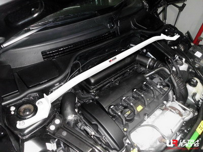 Bovenste stabilisatorstang voorzijde ULTRA RACING Mini Clubman 08+ 1.6T - U-220181-X - UR-TW2-1644 - 3666618703756