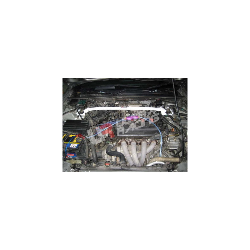Barre anti-rapprochement supérieure avant ULTRA RACING Honda Accord 90-93 - U-220209-X - UR-TW2-532 - 3666618703565